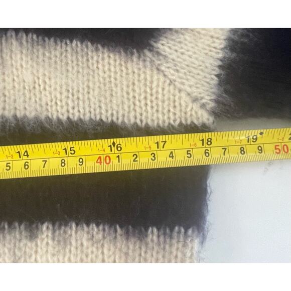 TAROO Wool Blend Cream Navy Turtleneck Striped Sweater Size Medium - Picture 5 of 8
